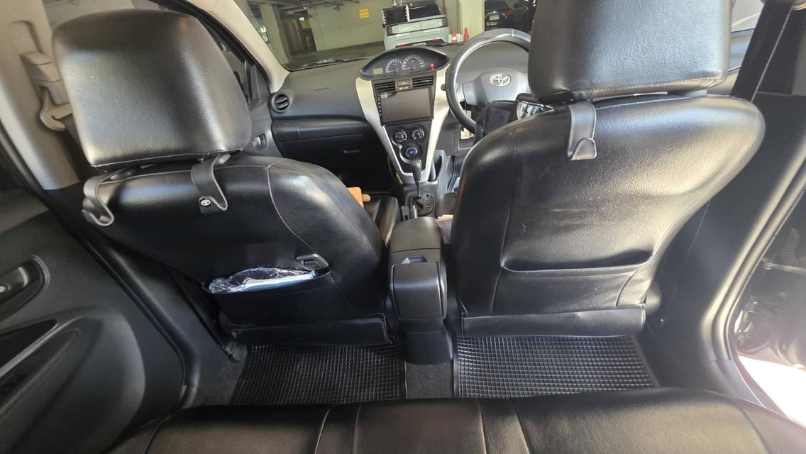 TOYOTA VIOS 1.5 รุ่น E ปี 11 เกียร์ออโต้ ติดแก๊ส LPG