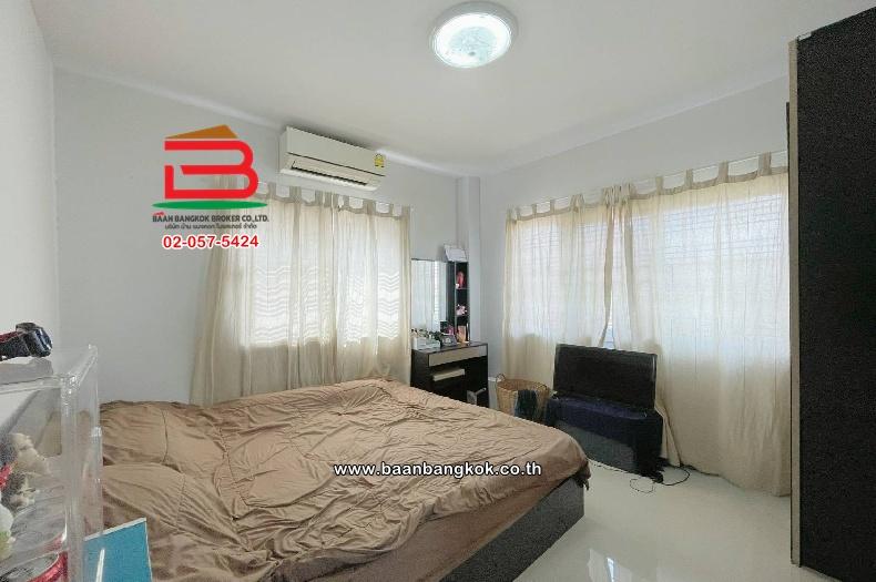 ทาวน์เฮาส์ หมู่บ้านบุณฑริก นิวสไตล์ เนื้อที่ 35.3 ตร.ว ใกล้ตลาดกลางลาดสวาย ตำบลลาดสวาย อำเภอลำลูกกา ปทุมธานี 11