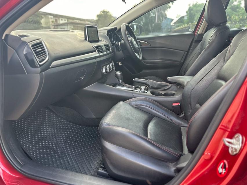 2016 Mazda 3 13