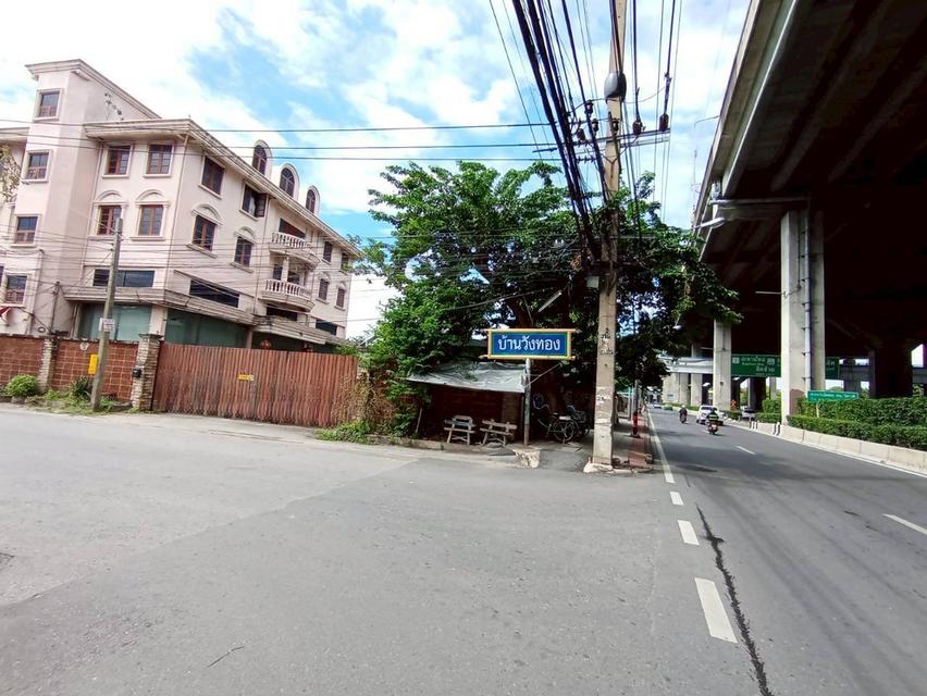 ขายบ้าน 2 ชั้น หมู่บ้านวังทอง ซอยวิภาวดีรังสิต 47 ใกล้สนามบินดอนเมือง
