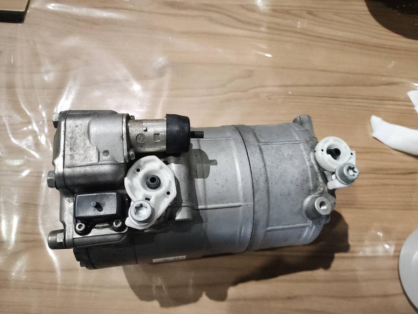 คอมแอร์ C300  มือสอง สภาพดี พร้อมใช้งาน 3