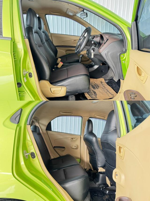 สีเขียวเหนี่ยวทรัพย์ Brio 1.2Vเกียร์ออโต้ 12