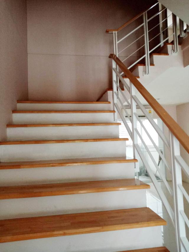 ให้เช่าทาวน์โฮม 3 ชั้น บ้านกลางเมือง พระราม 9-รามคำแหง อยู่ซอยรามคำแหง 39 วัดเทพลีลา กทม. 14