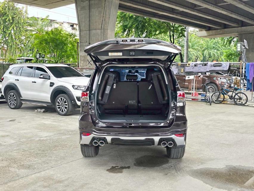 Toyota Fortuner 2.4V ปี16 15