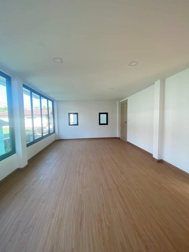 ด่วน บ้านเดี่ยว 3 ชั้น หลังใหญ่ ซอยสุขุมวิท 65 เพียง 900 เมตรถึง BTS เอกมัย 7