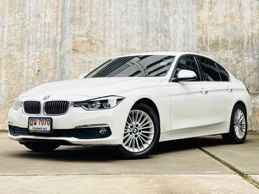 🎖️2017 BMW SERIES 3, 320d ICONIC โฉม F30🎖️ รหัส TBM7070 1