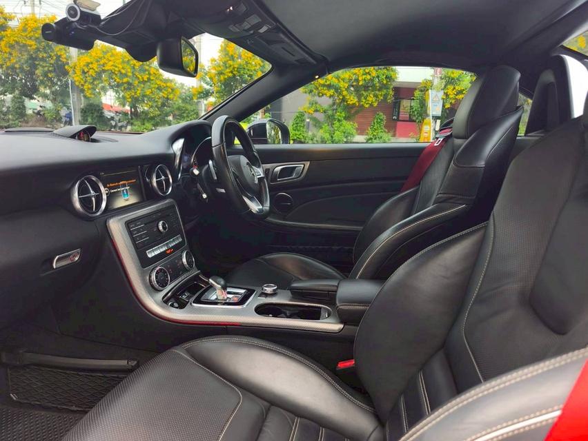 รหัสรถ KPV43 2017 Mercedes Benz AMG SLC43 3.0 BI Turbo Roadster สีแดง 5