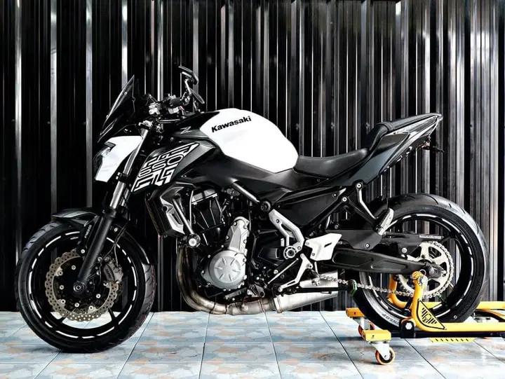 ส่งต่อ Kawasaki Z650 3