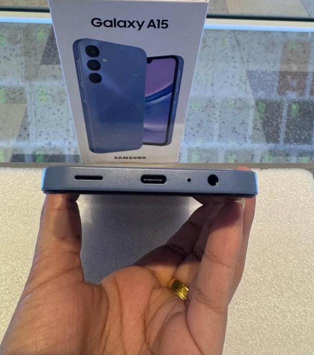 ขาย Samsung Galaxy A15 สภาพใหม่ 7