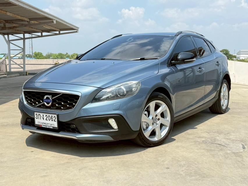 VOLVO V40 (T5) Cross Country 2.0L Turbo