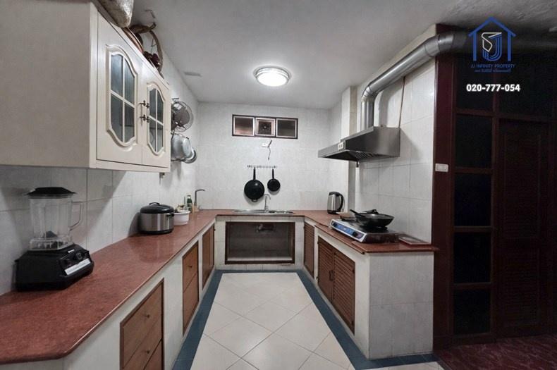 ขายบ้านเดี่ยว 2 ชั้น พร้อมโกดัง  174 ตร.วา ซอยวชิรธรรม 40 สุขุมวิท 101/1 ใกล้รถไฟฟ้าและทางด่วน 9