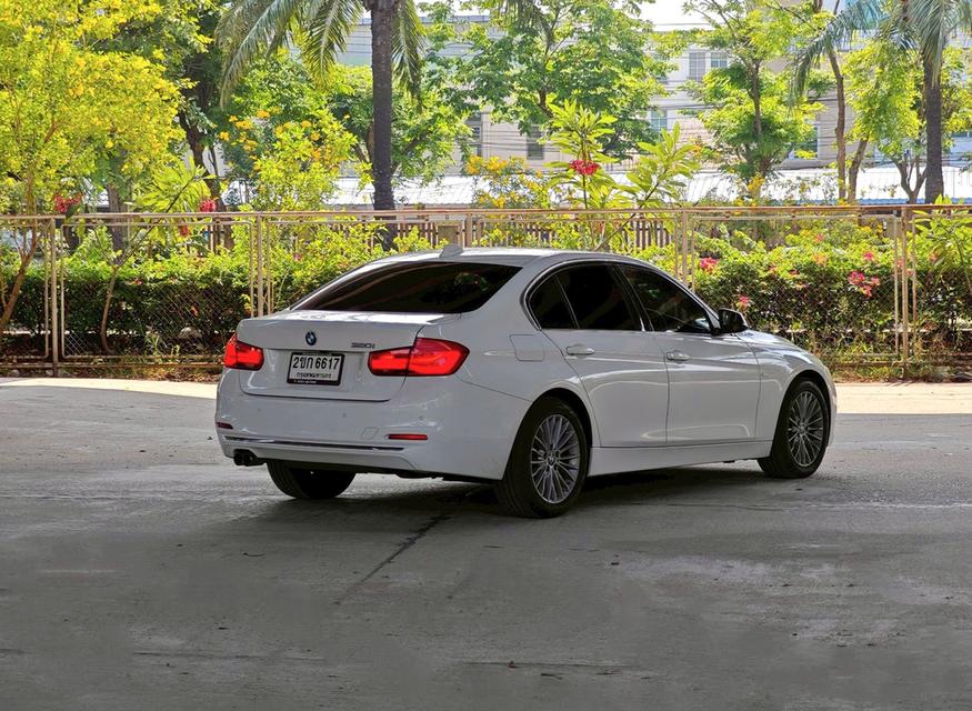 BMW 320i Luxury F30 ปี 2015 / 2018 รูปย่อยที่ 4