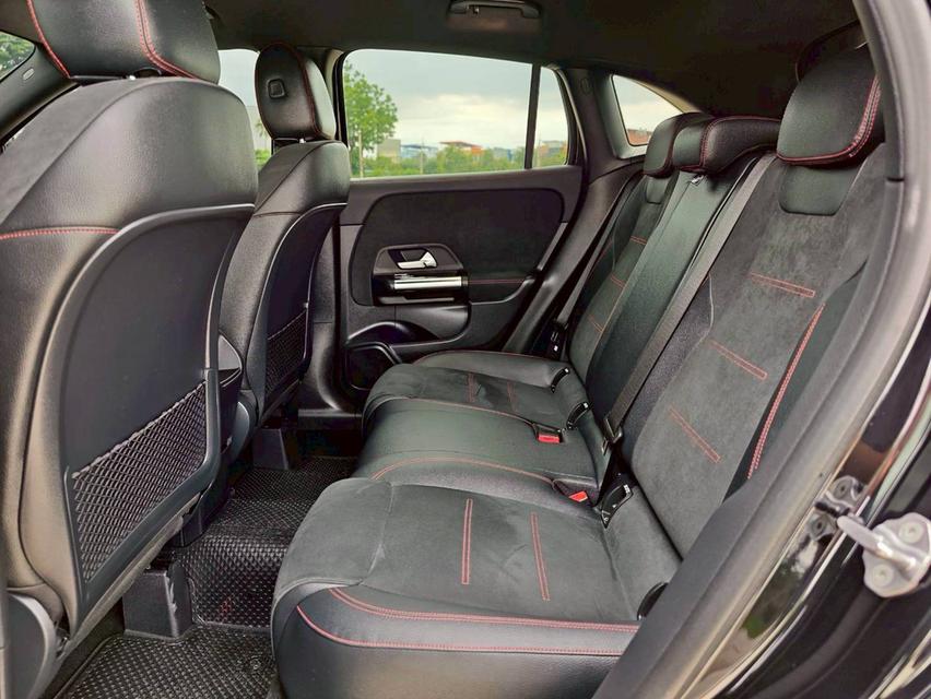 Mercedes Benz GLA200 AMG Dynamic 2023 รถใหม่สภาพป้ายแดง คุ้มมากๆ 15