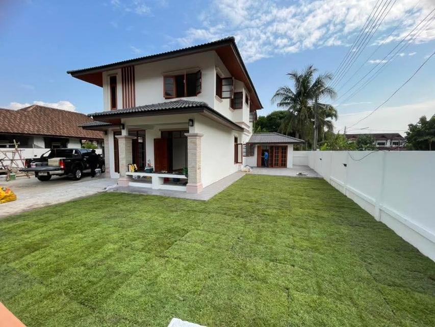 บ้านสันผีเสื้ออำเภอเมืองเชียงใหม่ ในโครงการรุ่งเรืองเลควิว 1