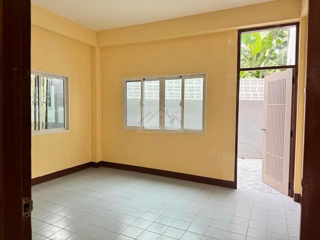 ให้เช่าบ้าน 2 ชั้น 76 ตรว 3 ห้องนอน หมู่บ้านสินพัฒนาธานี ถนนประชานิเวศน์ 1 ประชาชื่น ติดตลาดบองมาร์เช่ 5