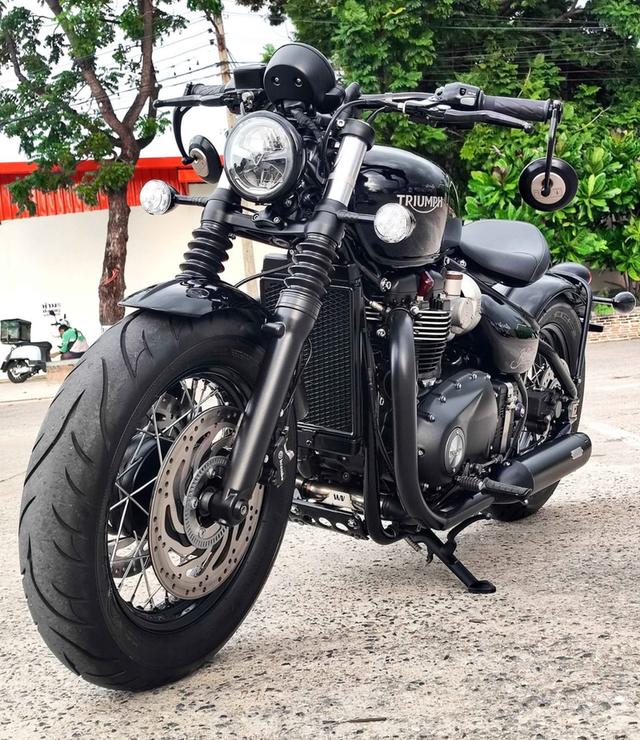 ขายด่วน Triumph Bonneville Bobber สีดำ ปี 20 3