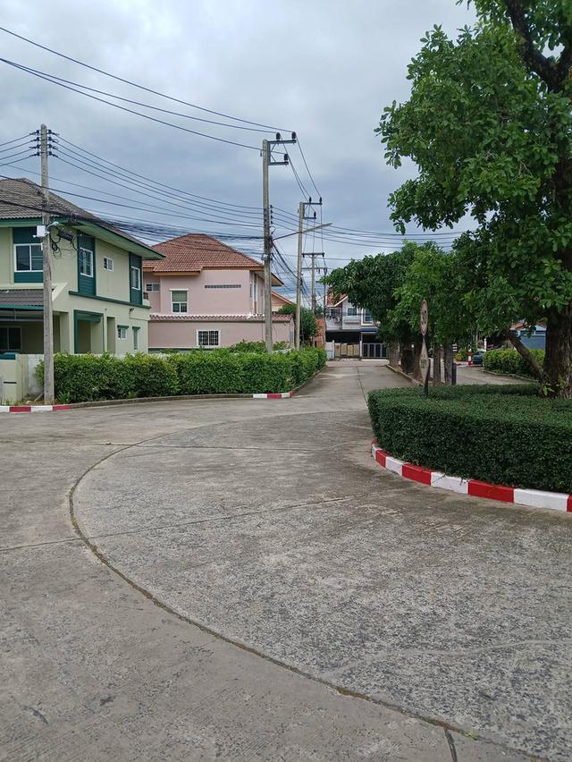 บ้านเดี่ยวหลังมุมสภาพใหม่ หมู่บ้านวิสต้าวิลล์ 3 ถนนลำลูกกาคลอง 8 พื้นที่ 93 ตารางวา ขนาด 3 นอน 3 น้ำ บ้านเจ้าภาพใหม่ก็ไม่เคยอยู่ 3