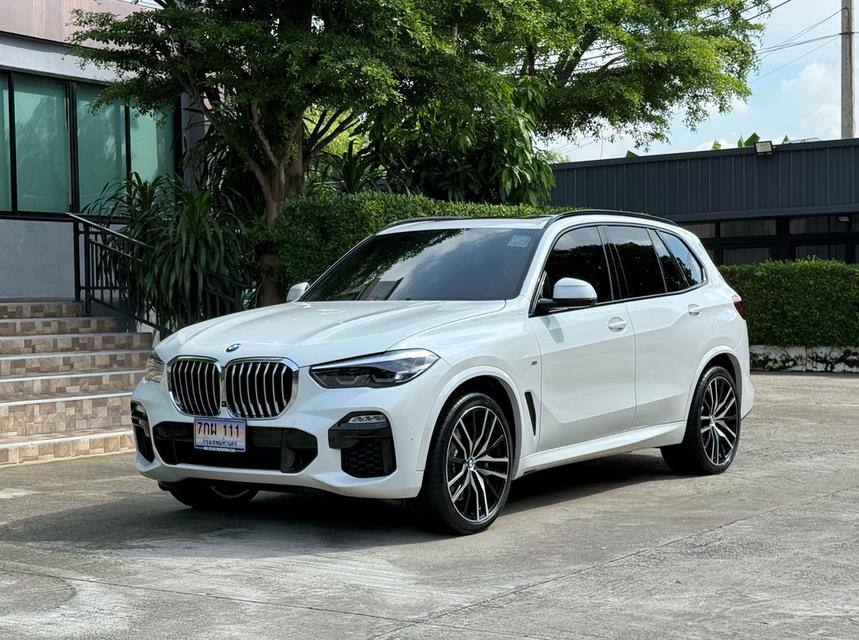 2020 BMW X5 30D MSPORT รถมือเดียวออกป้ายแดง รถวิ่งน้อย เข้าศูนย์ตามระยะ รถไม่เคยมีอุบัติเหตุครับ