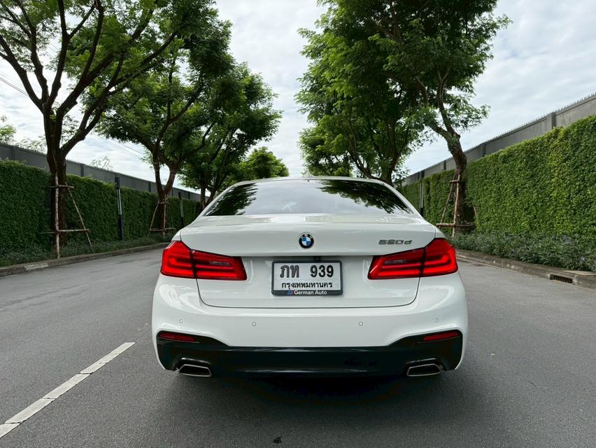 BMW 520 d M-Sport ปี 20 สีขาว ดีเซล ไมล์น้อยสุดในตลาด 40000 โลแท้ๆ หาไม่ได้แล้ว มือเดียว สภาพเหมือนป้ายแดง 4