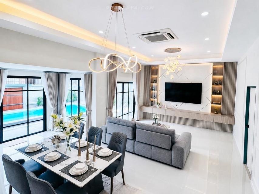 For Sale — Newly Renovated Pool Villa at Ariya Villa, Soi Siam Country ClubNewly renovated pool villa for sale at Ariya Villa, located in the popular 5