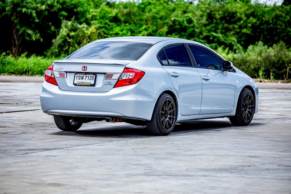 Honda Civic Fb 1.8S ปี 2012 เกียร์ออโต้ สีฟ้า 6