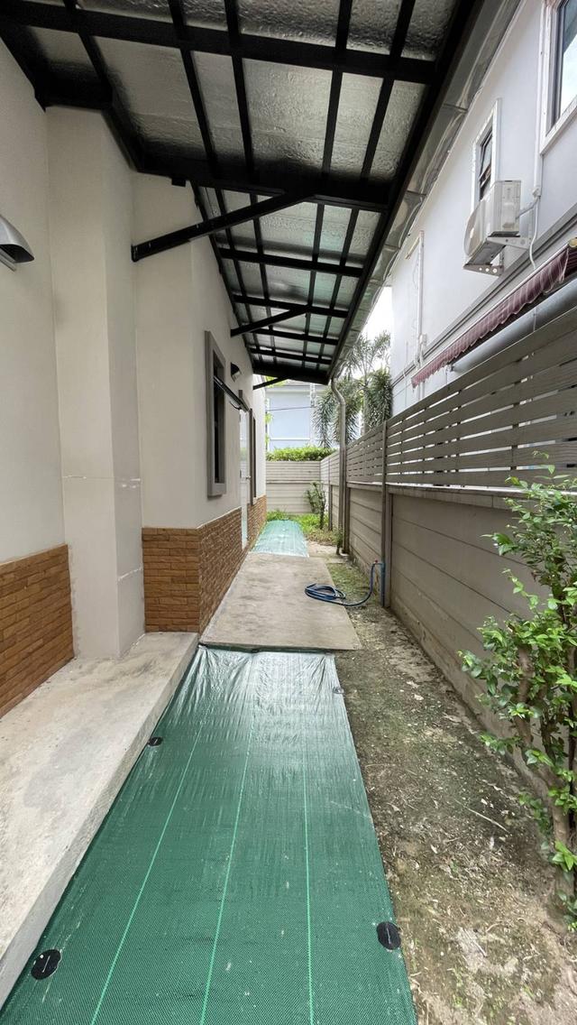 หรู เรียบ มีระดับ แต่ราคาเอื้อมถึง บ้านเดียวในโครงการเล็กๆ ที่มีเพียง 10 หลังเท่านั้น 16