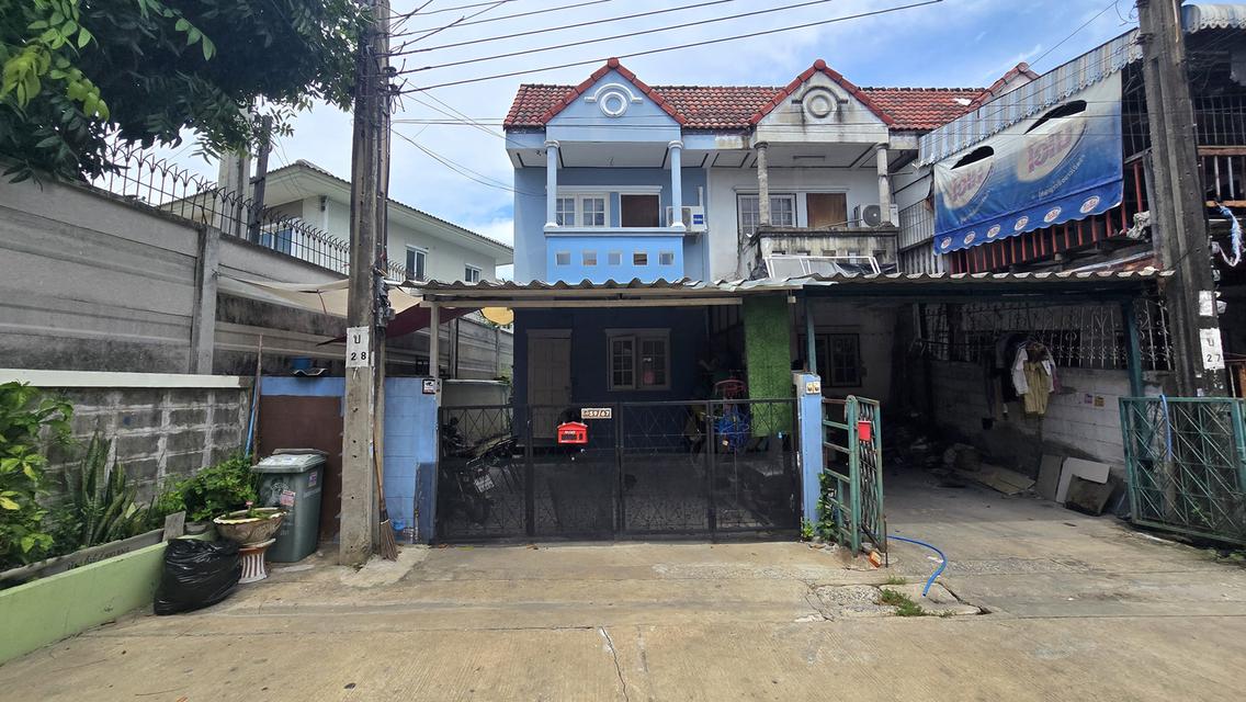ทาวน์เฮ้าส์2ชั้น หลังริม พท.21 ตร.ว หมู่บ้านบัวหลวง1 หนามแดง ใกล้เมกาบางนา ถนนบัวนครินทร์ บางพลี สมุทรปราการ 2