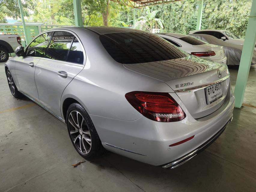 BENZ E220d Exclusive (ดีเซล) ปี 2017 ไมล์แค่ 56,000 กม.แท้ (ออกรถ กค.2017)