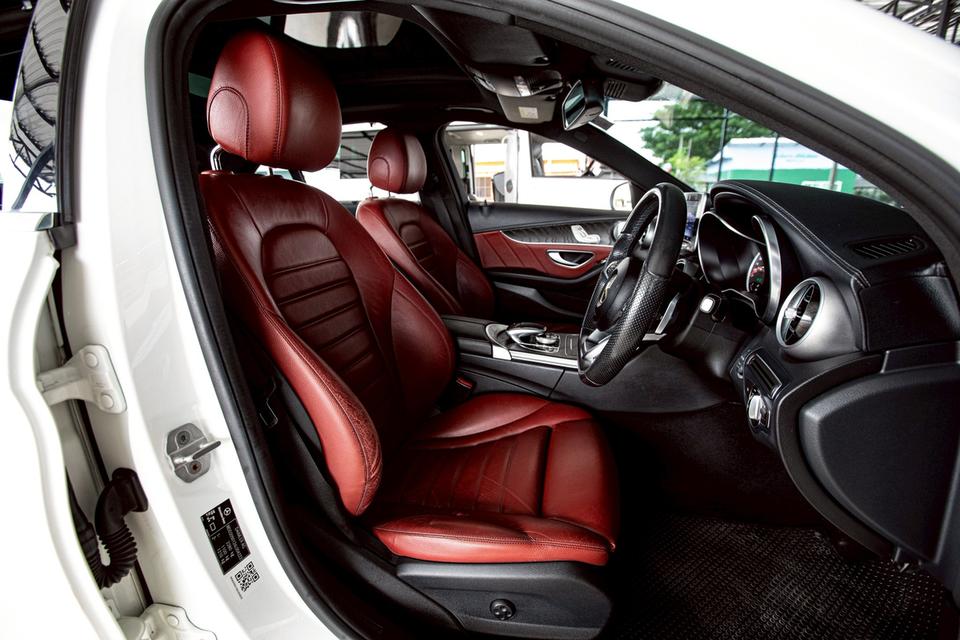 Benz C300 AMG Bluetec เบาะแดง ปี 2016 สีขาว 10
