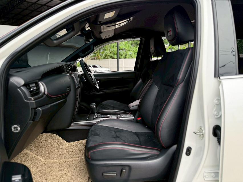 Toyota Fortuner 2.8GR Sport 4wd ปี22 รูปที่ 14