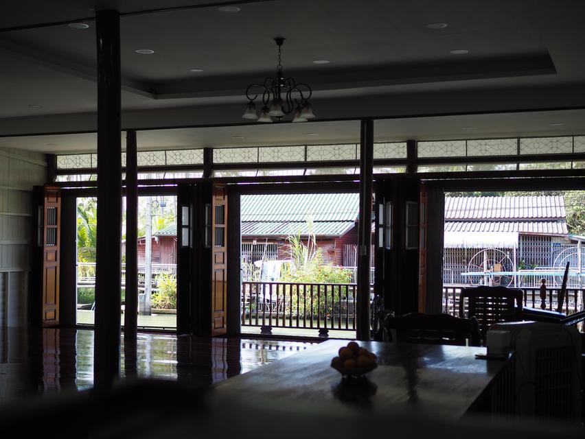 ขายบ้านพร้อมที่ดินติดคลองดำเนินสะดวก 5