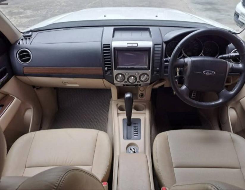 2013 Ford Everest 3.0 LTD ขับ4 เครดิตดีฟรีดาวน์