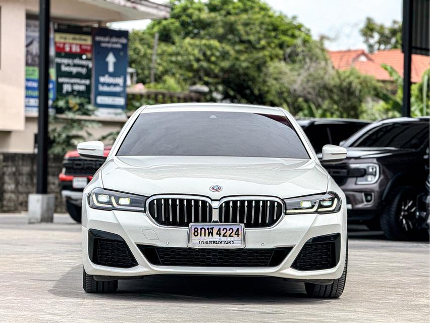 รหัสรถ WRT4224 2022 BMW SERIES 5 520d M SPORT โฉม G30ทปี17-24 (รุ่นครบรอบ50ปี) 3