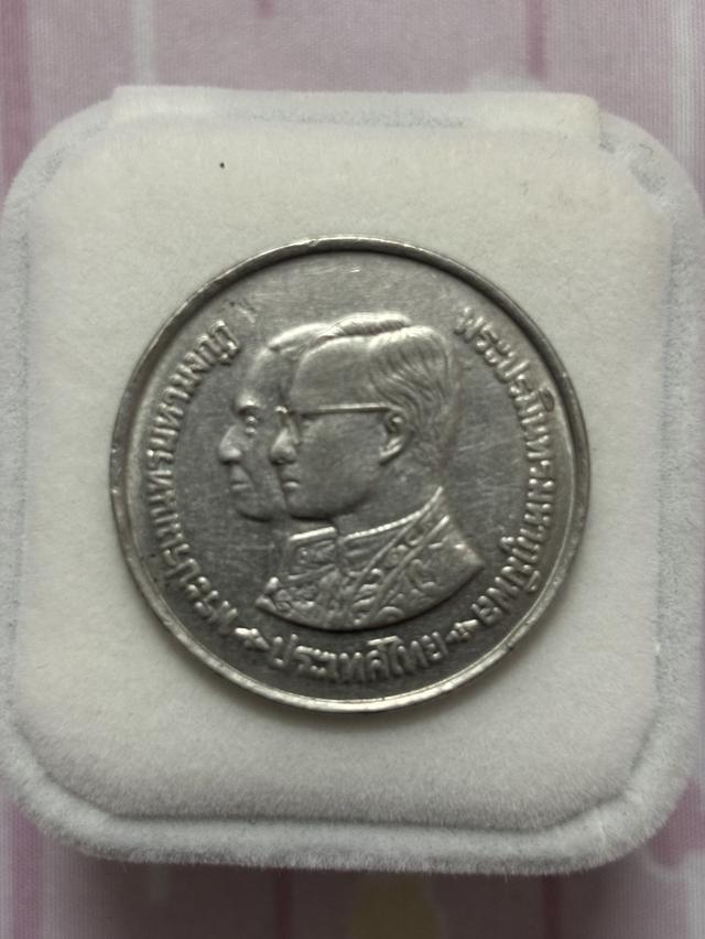 รัชกาลที่ 9,สมเด็จย่า