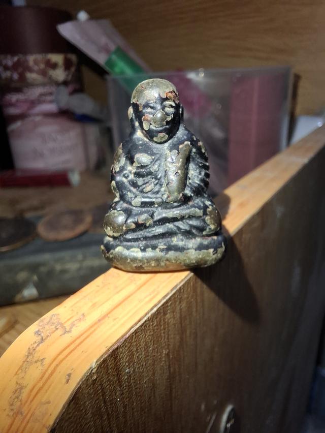 หลวงพ่อเงิน เนื้อโลหะหล่อโบราณ