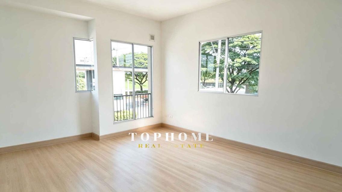 🏡✨ ขายด่วน! ทาวน์เฮ้าส์ 2 ชั้น📍หมู่บ้านพฤกษา 130 หลังมุม ถนนอยู่วิทยา – หนองจอก 🔥หน้าโครงการ ↔️ถนนด้านข้างบ้านกว้าง เดินทางสะดวก 🚗 11