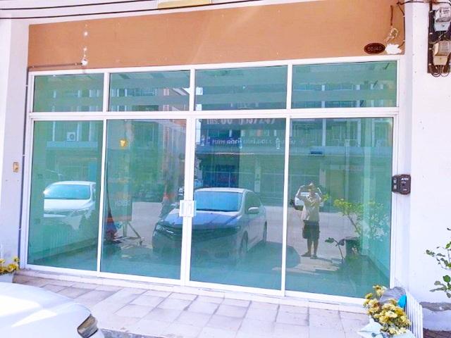 รร.สายไหม 2.4 กม.ลาดสวาย อำเภอลำลูกกา ให้เช่าทาวน์โฮม 3 ชั้น 19ตร.วา. BTSคูคต 3.1กม. 230ตร.ม.2 นอน 3น้ำ ตลาดเอซี คลองสี่ 5