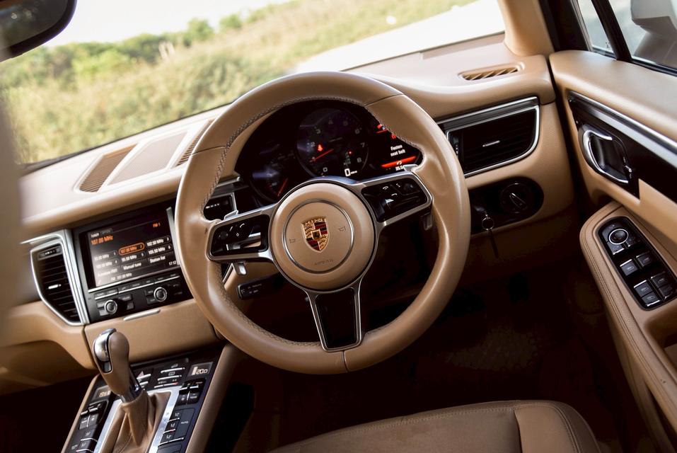 รหัสรถ CBL5899 Porsche Macan 2.0 Turbo AT 2015 14