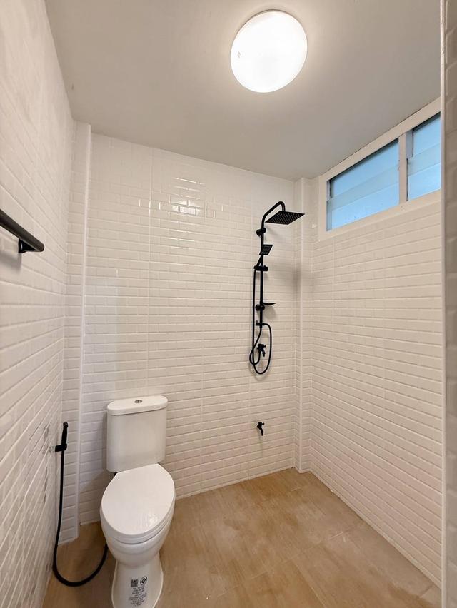 ทาวน์โฮมใกล้บางแสน📍 ตลาดประมงอ่างศิลา 5