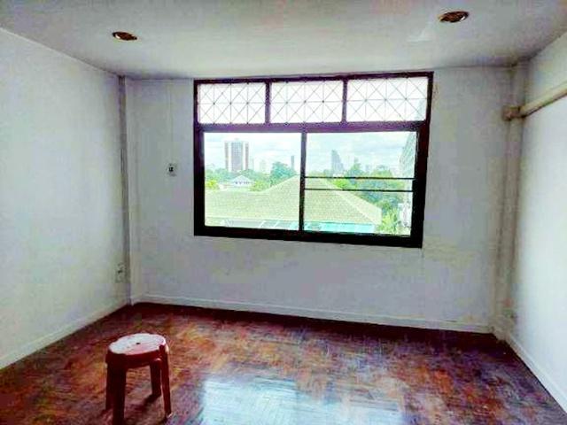 6นอน ให้เช่าอาคารพาณิชย์ 3ชั้น 2คูหา 38ตร.วา. 450ตร.ม. แฮปปี้แลนด์ MRTบางกะปิ 1.5กม. ทำเลดี ติดถนนใหญ่ คลีนิค ร้านมือถือ 8