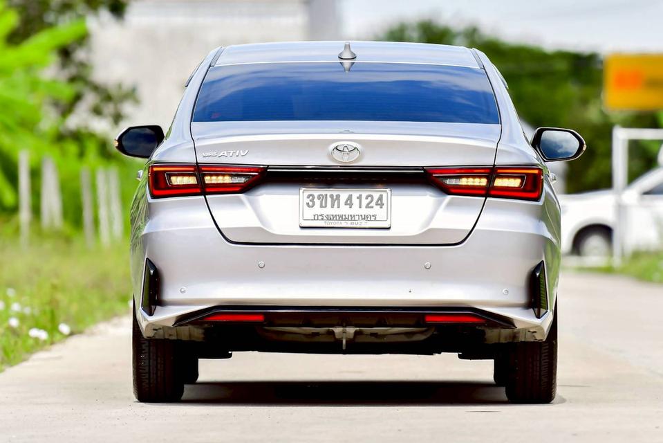 Toyota Yaris Ativ 1.2Premium Sport ปี23 7