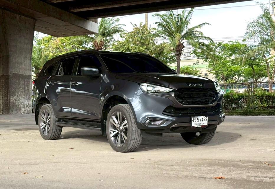 2023 Isuzu MU-X 1.9 ULTIMATE รถสวยจัดมือเดียว  3