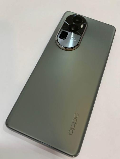 มือถือ OPPO Reno10 Pro สีดำ 2