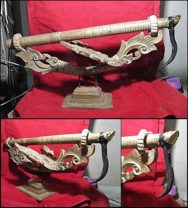 ตะขอช้างโบราณ ตะขอสับช้างไม้แกะ ขอสับช้าง ศิลปะล้านนา พร้อมฐานตั้งบูชา