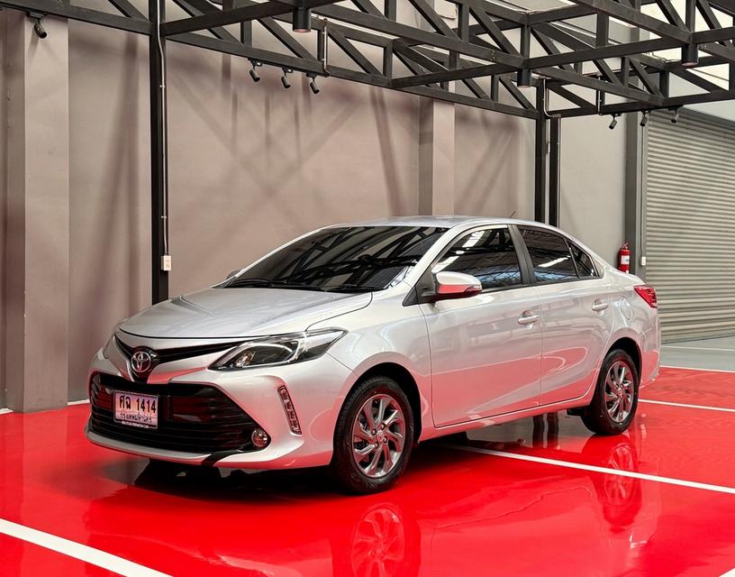 2020 TOYOTA VIOS 1.5 MID รถมือเดียวออกป้ายแดง สภาพป้ายแดง ใช้งานมาเพียง 24,000 กม ครับ 4