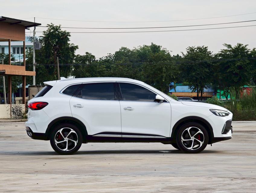 MG HS Wagon 4dr X TST 7sp FWD 1.5Ti (Sunroof) Y22 mnc สีขาว เกียร์ออโต้ รถสวยสภาพดี
