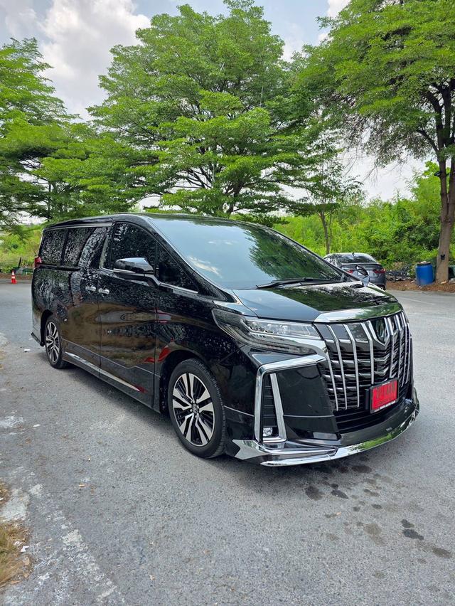 Toyota ALPHARD 2.5SC PACKAGE สีดำ ปี 2023 ไมล์ 30,000 กม. รูปที่ 3