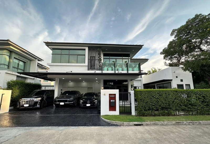 ขาย/ให้เช่า บ้านเดี่ยว เศรษฐสิริ ศรีนครินทร์ – พระราม 9 กรุงเทพกรีฑา 7 บางกะปิ BRE24034
