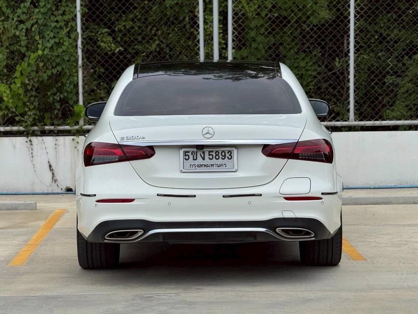 Mercedes Benz E300e AMG Dynamic Facelift (W213) รูปที่ 17