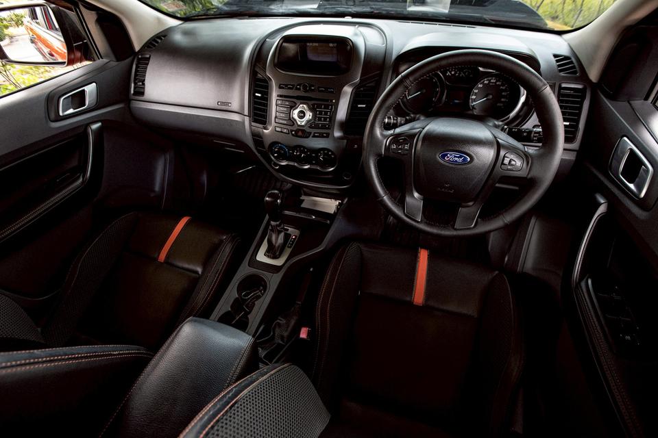 Ford Ranger 2.2 Wildtrak Hi-Lander Double Cab เกียร์ AT ปี 2015 สีส้ม มือเดียวป้ายแดง 14